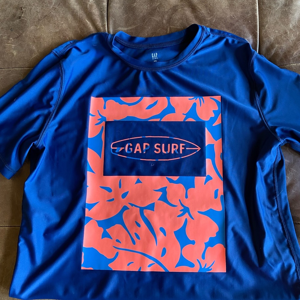 GAP kids Rash Guard